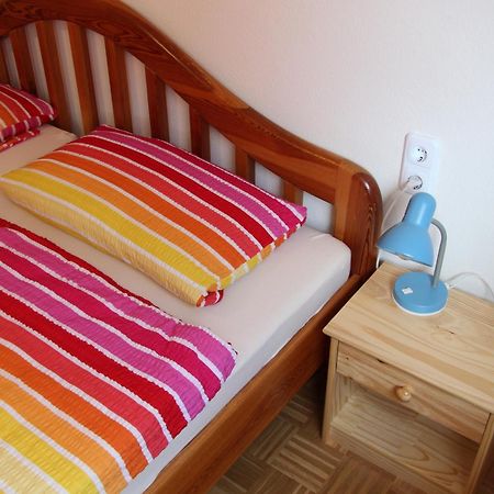 Hotel Am Schloss Neuenstein Номер фото