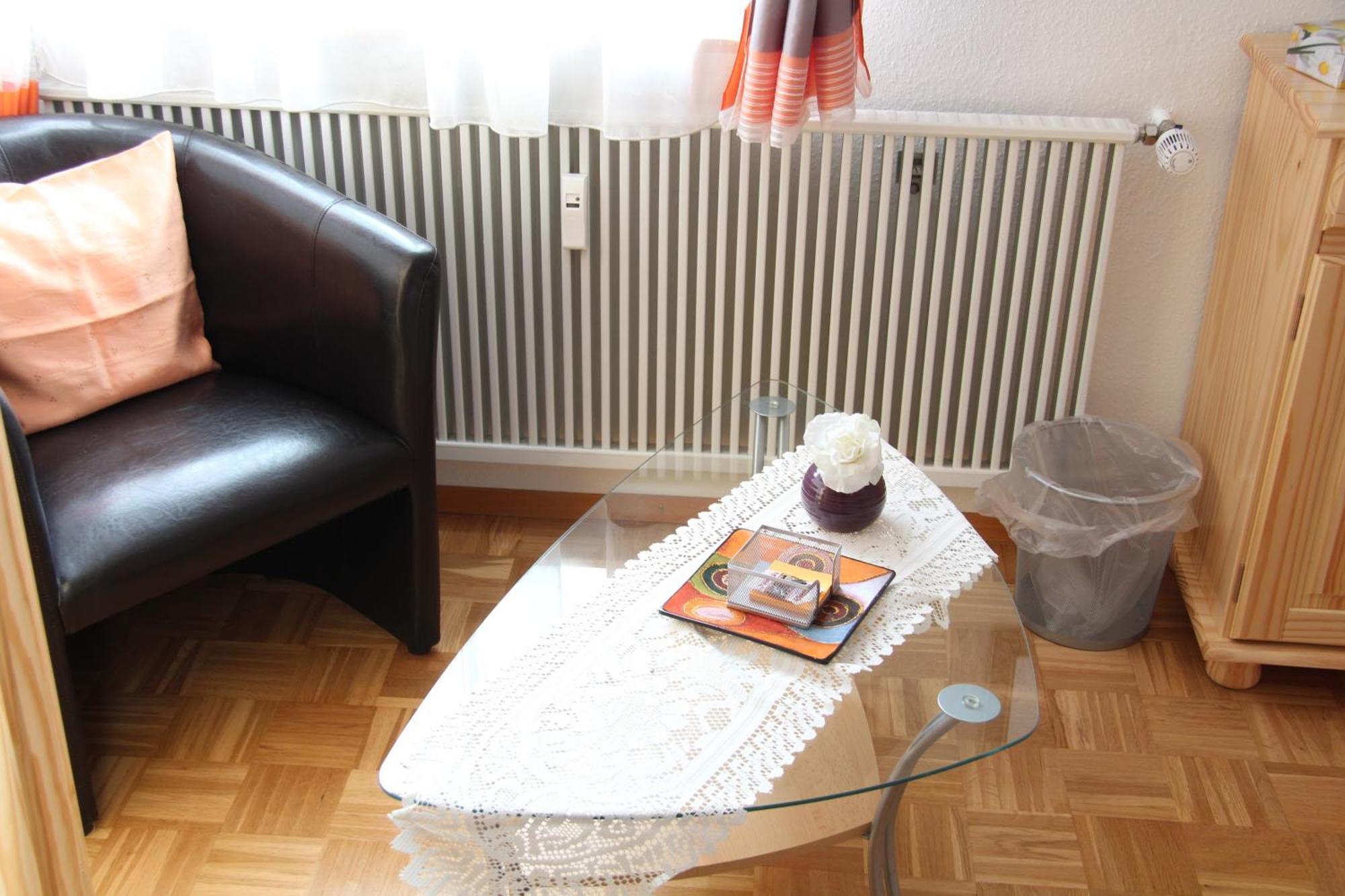 Hotel Am Schloss Neuenstein Номер фото
