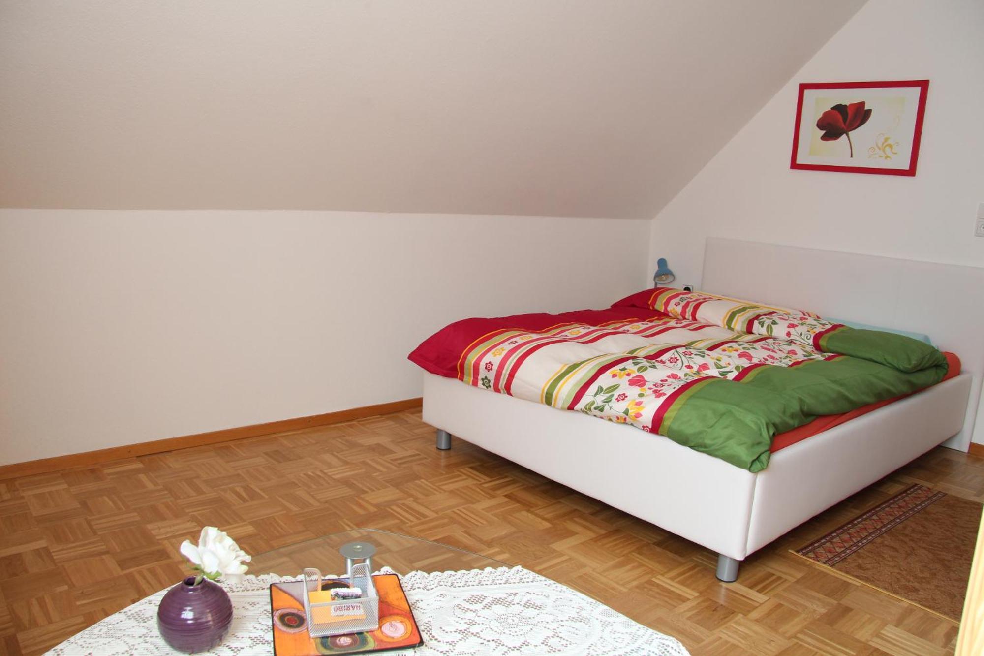 Hotel Am Schloss Neuenstein Номер фото