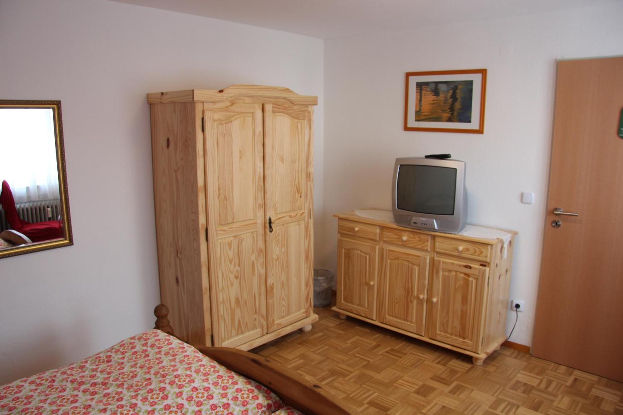 Hotel Am Schloss Neuenstein Номер фото