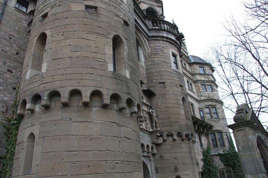 Hotel Am Schloss Neuenstein Экстерьер фото