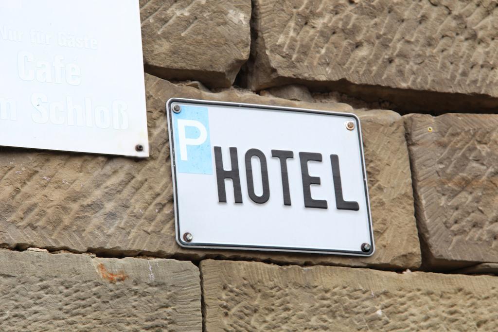 Hotel Am Schloss Neuenstein Экстерьер фото